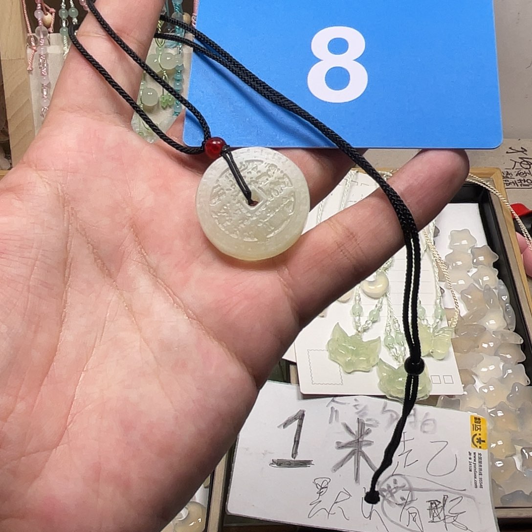 蛇纹石玉合金颈饰