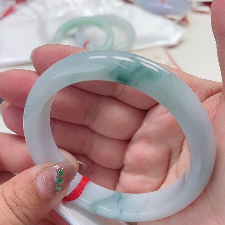 翡翠手镯未镶嵌缅甸翡翠手镯62圈