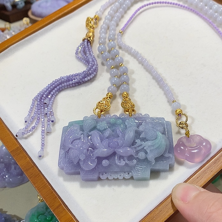 翡翠未镶嵌颈饰翡翠吊坠