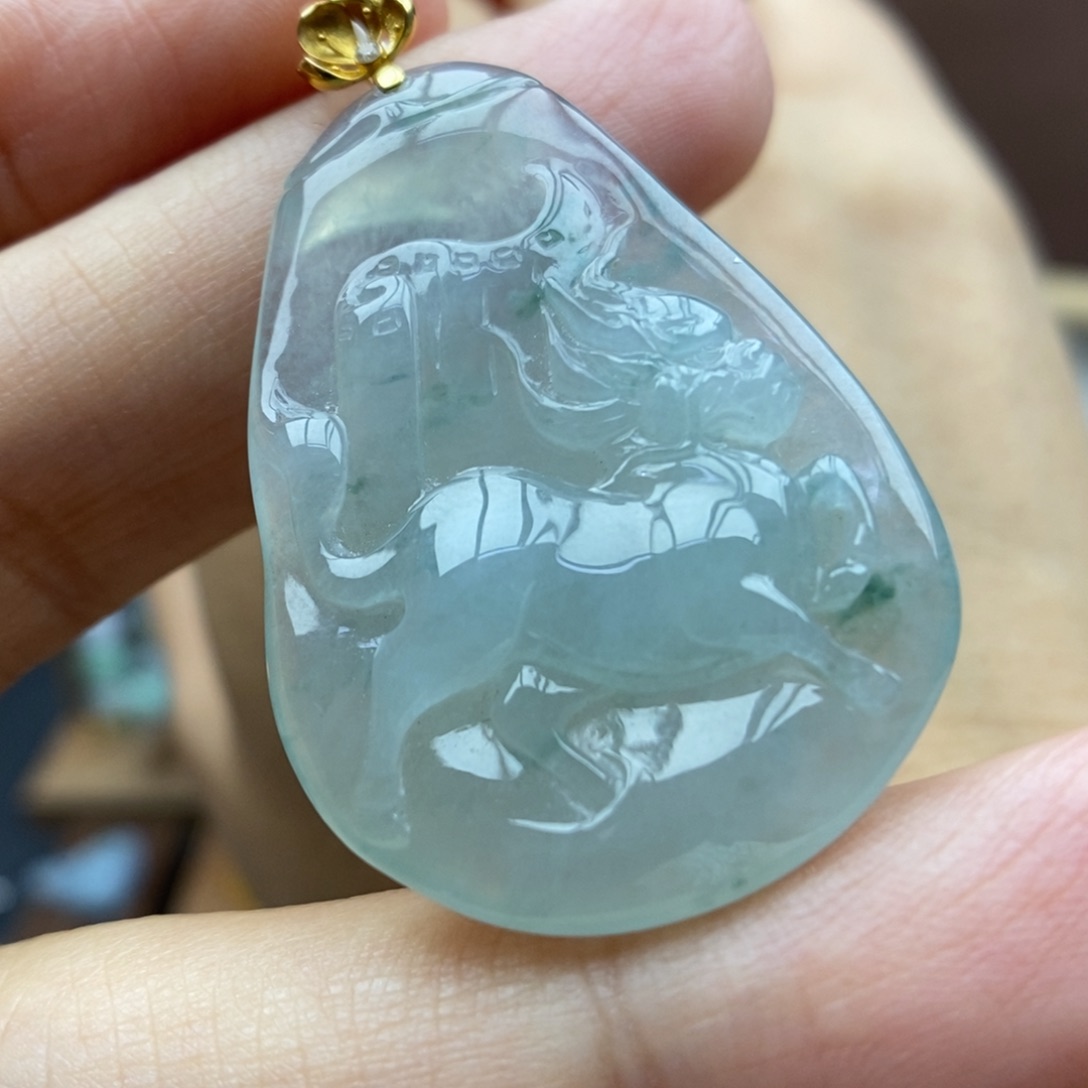 【闪购商品】颈饰18K金镶嵌翡翠44