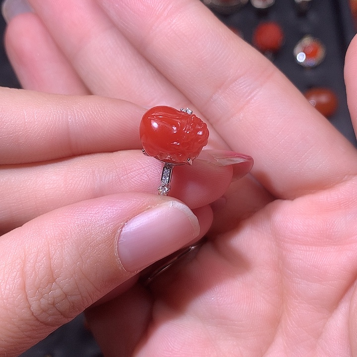 小***宝南红玛瑙银S925镶嵌戒指