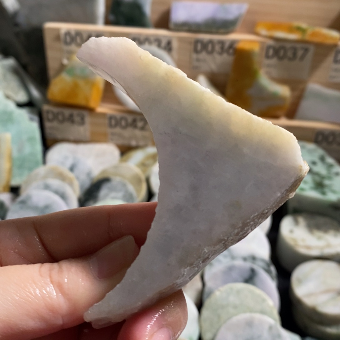 颈饰未镶嵌翡翠天然翡翠