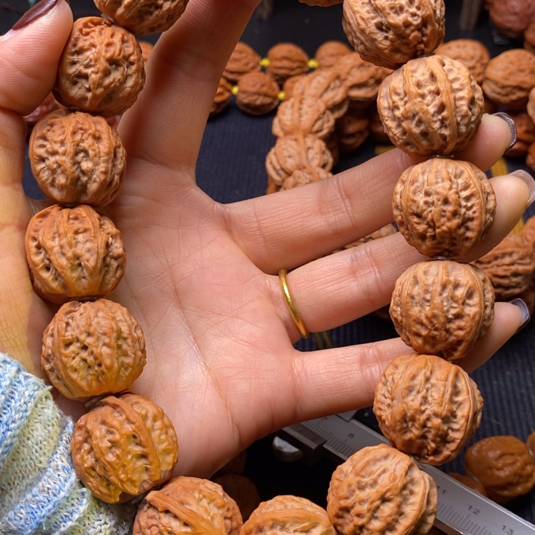 【闪购商品】吊坠文玩核桃郑**堂白茬八棱手持