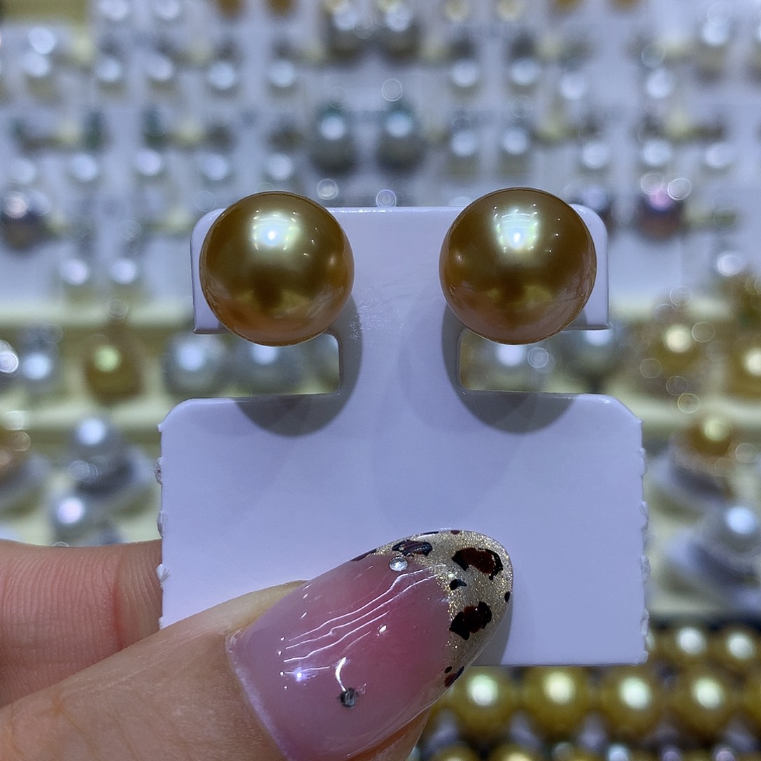 海水珍珠耳饰18K金镶嵌近12mm