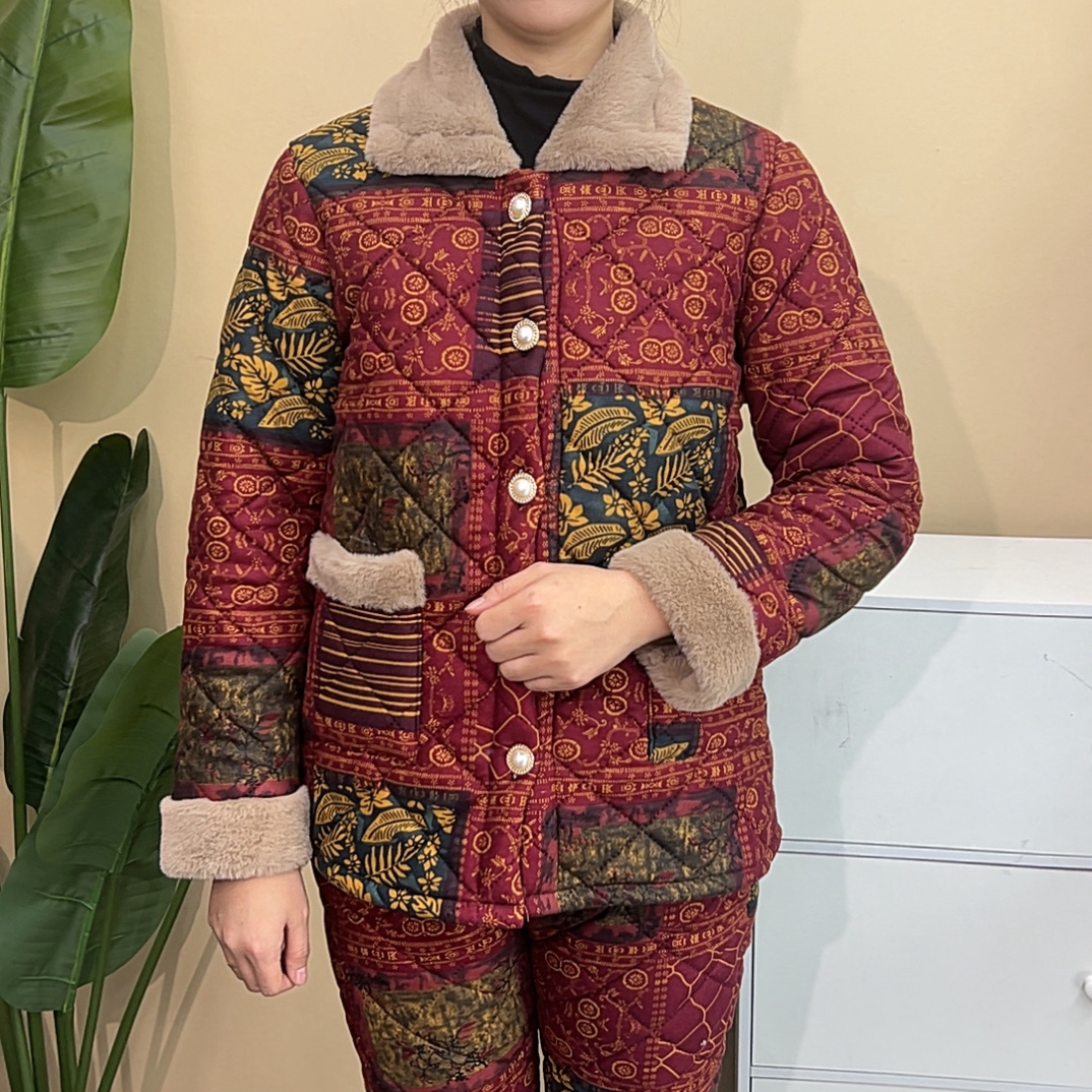 新款加绒女士休闲款气质妈妈装复古立领时尚减龄老年人棉袄套装