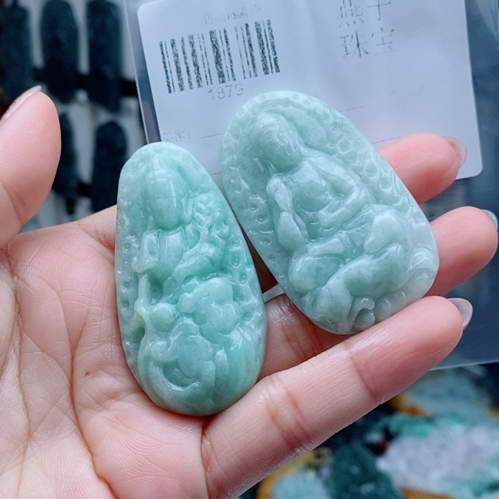 翡翠未镶嵌颈饰翡翠