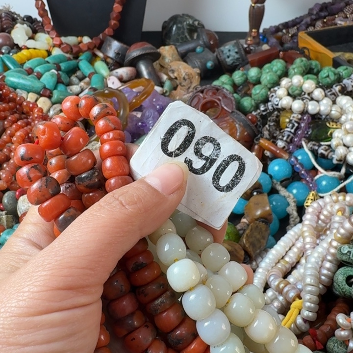 用***6玛瑙/玉髓未镶嵌颈饰