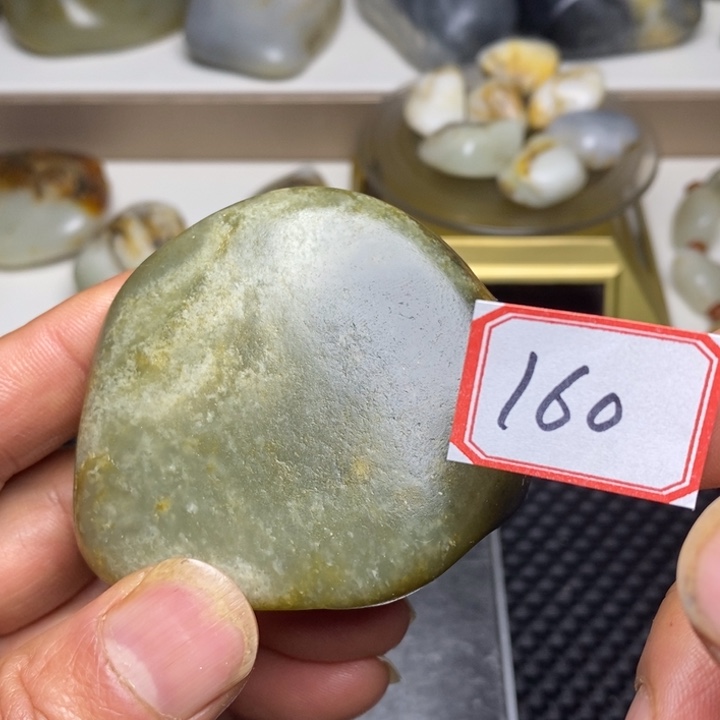 未镶嵌和田玉把件160