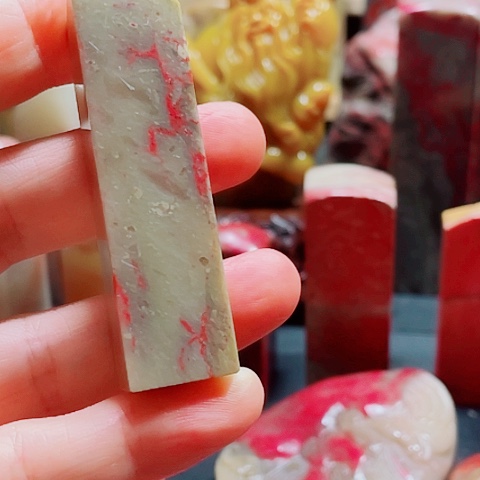 昌化石昌化精品鸡血石