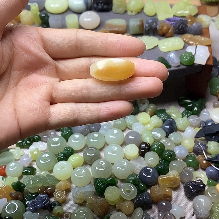 未镶嵌和田玉挂件皮*丘