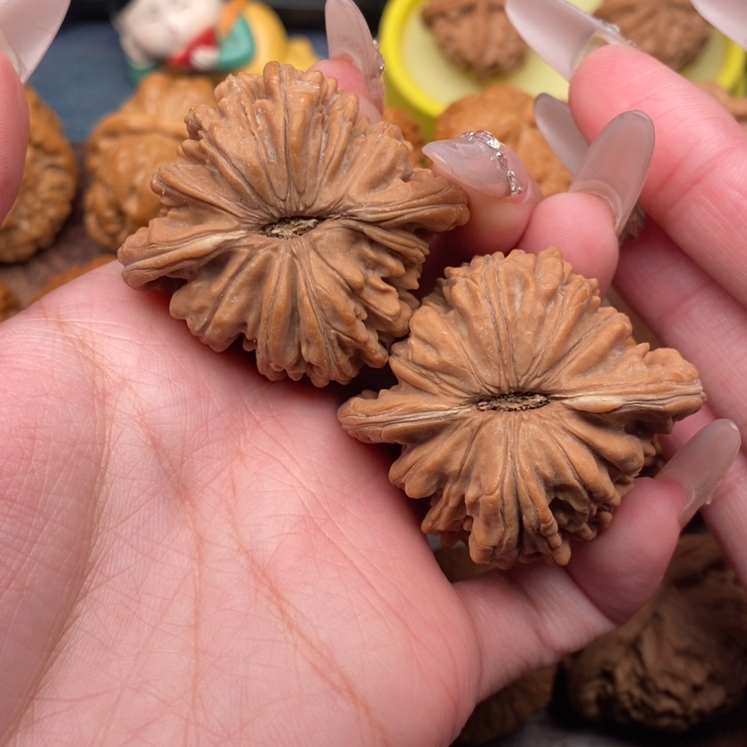 文玩核桃把件全品汉高楼45