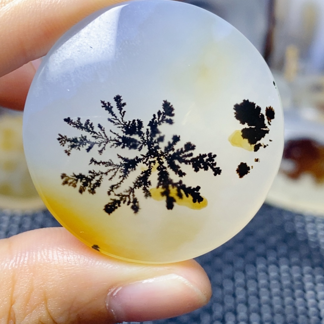 玛瑙/玉髓未镶嵌珠宝半成品