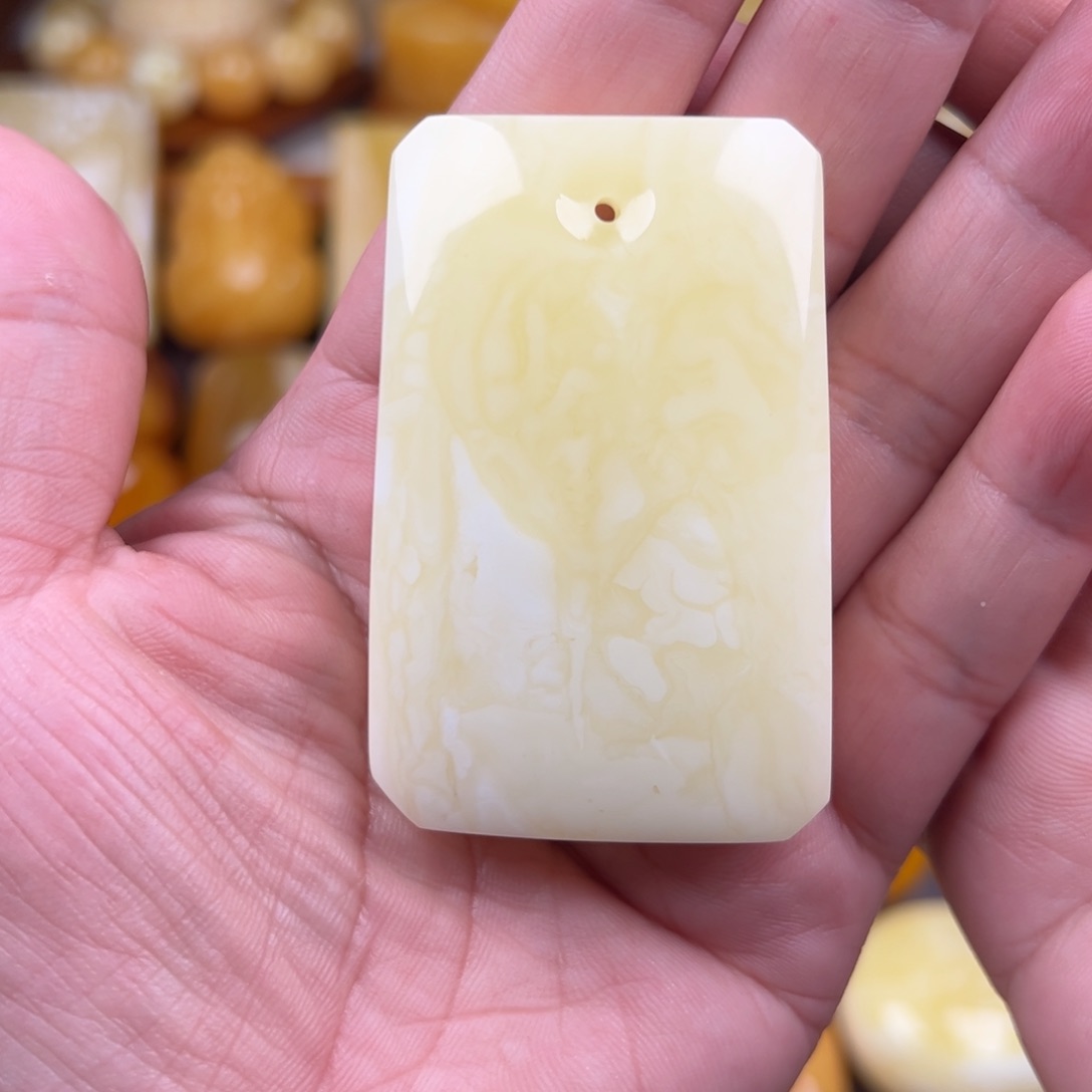 未镶嵌颈饰琥珀安****蒂纯天然蜜蜡