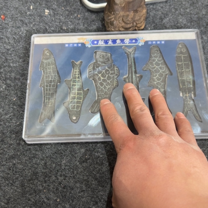 精品摆件工艺品等