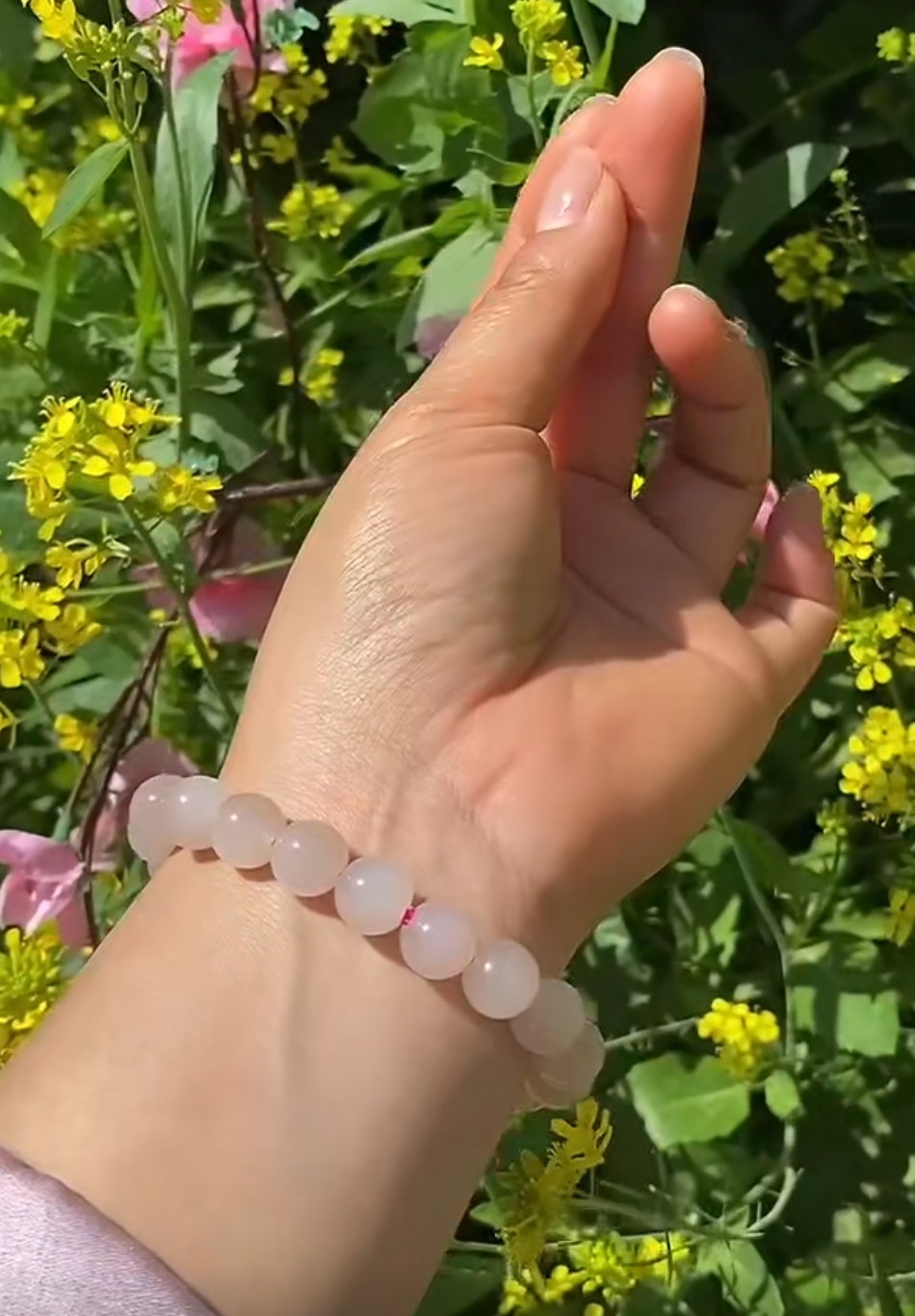 卡十和田玉樱花粉手串