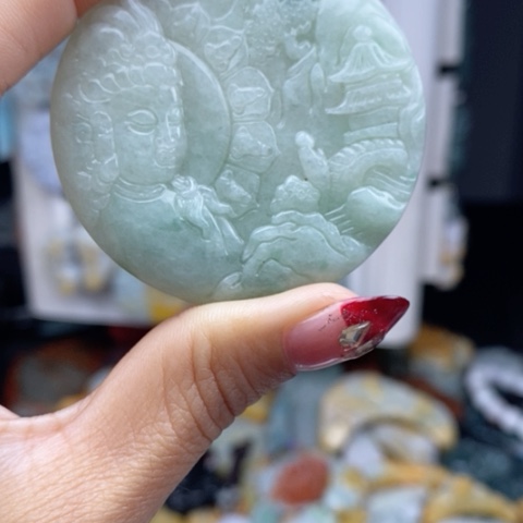 翡翠颈饰未镶嵌翡翠