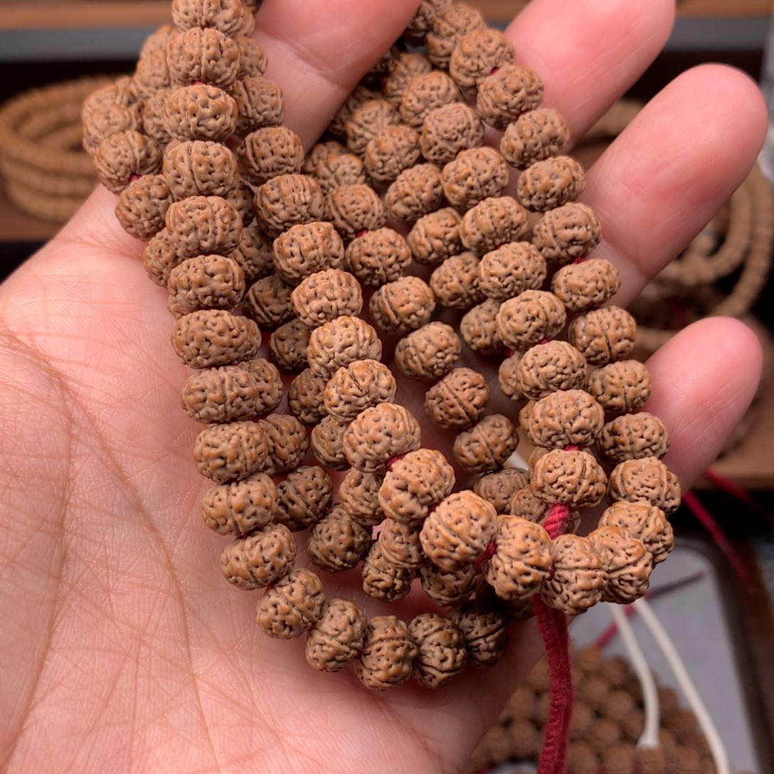 金刚菩提吊坠低**事老树王