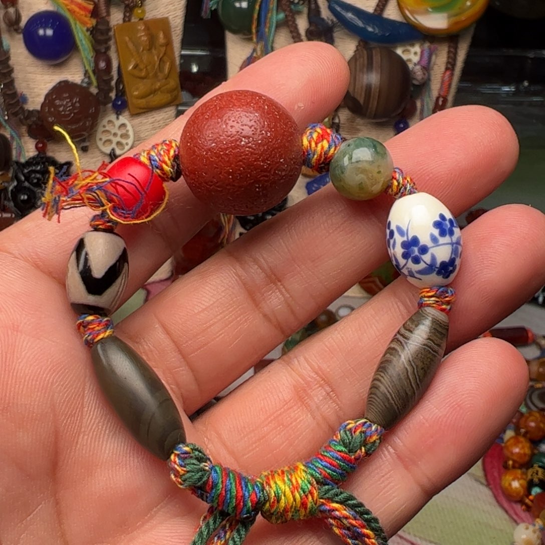 玛瑙/玉髓颈饰未镶嵌