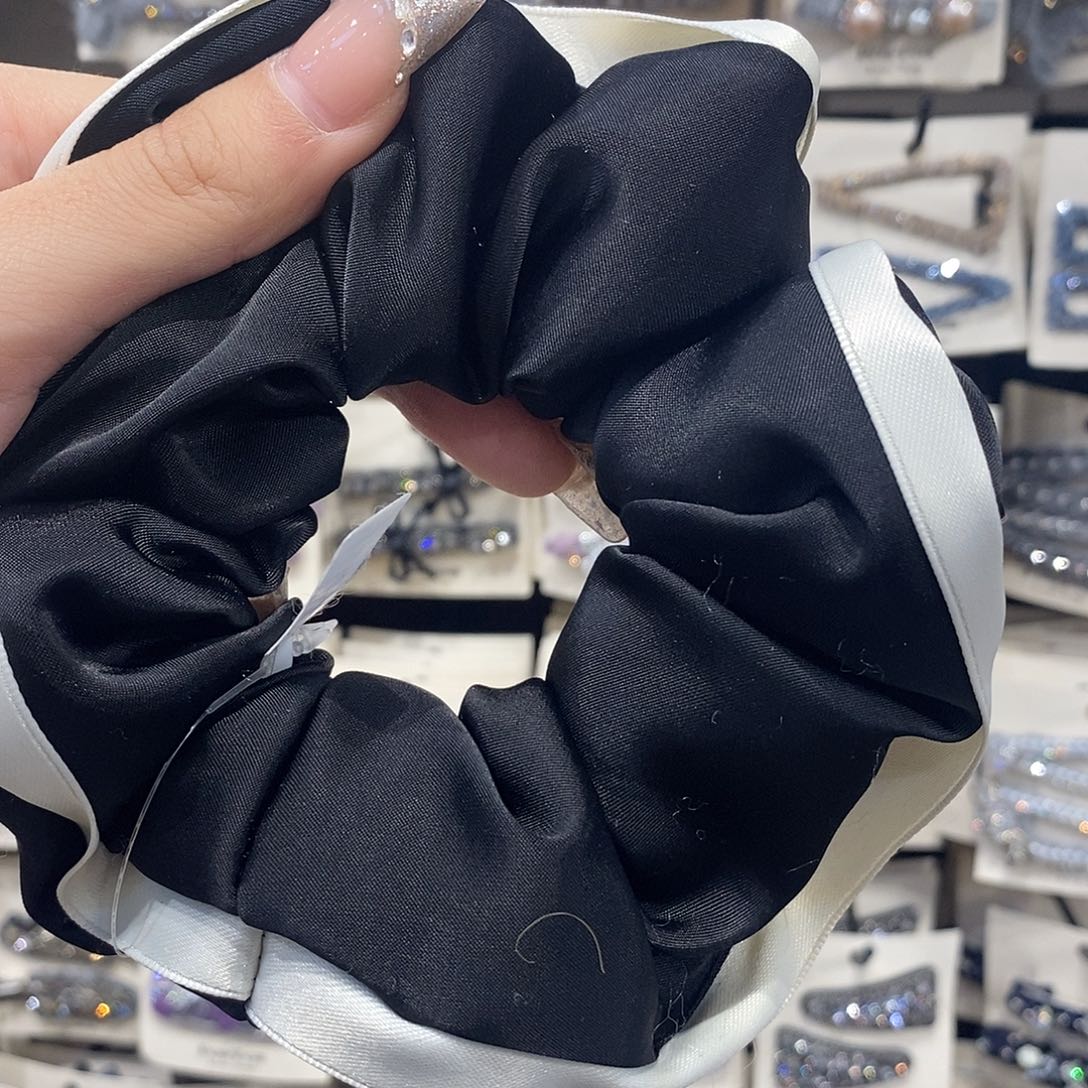 布艺铁合金充棉大肠圈