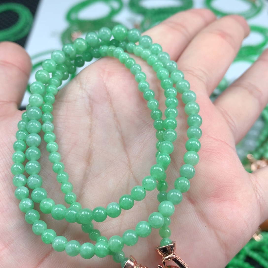 翡翠手链未镶嵌翡翠