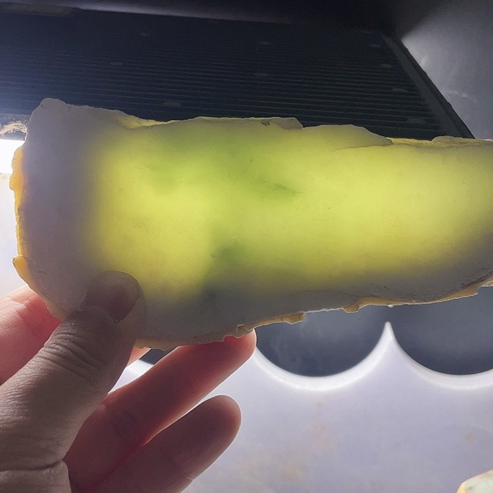 翡翠挂件未镶嵌毛料99