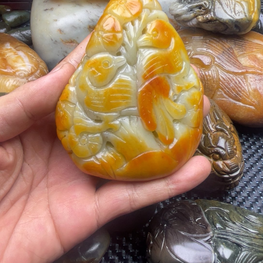 和田玉（糖玉）未镶嵌挂件