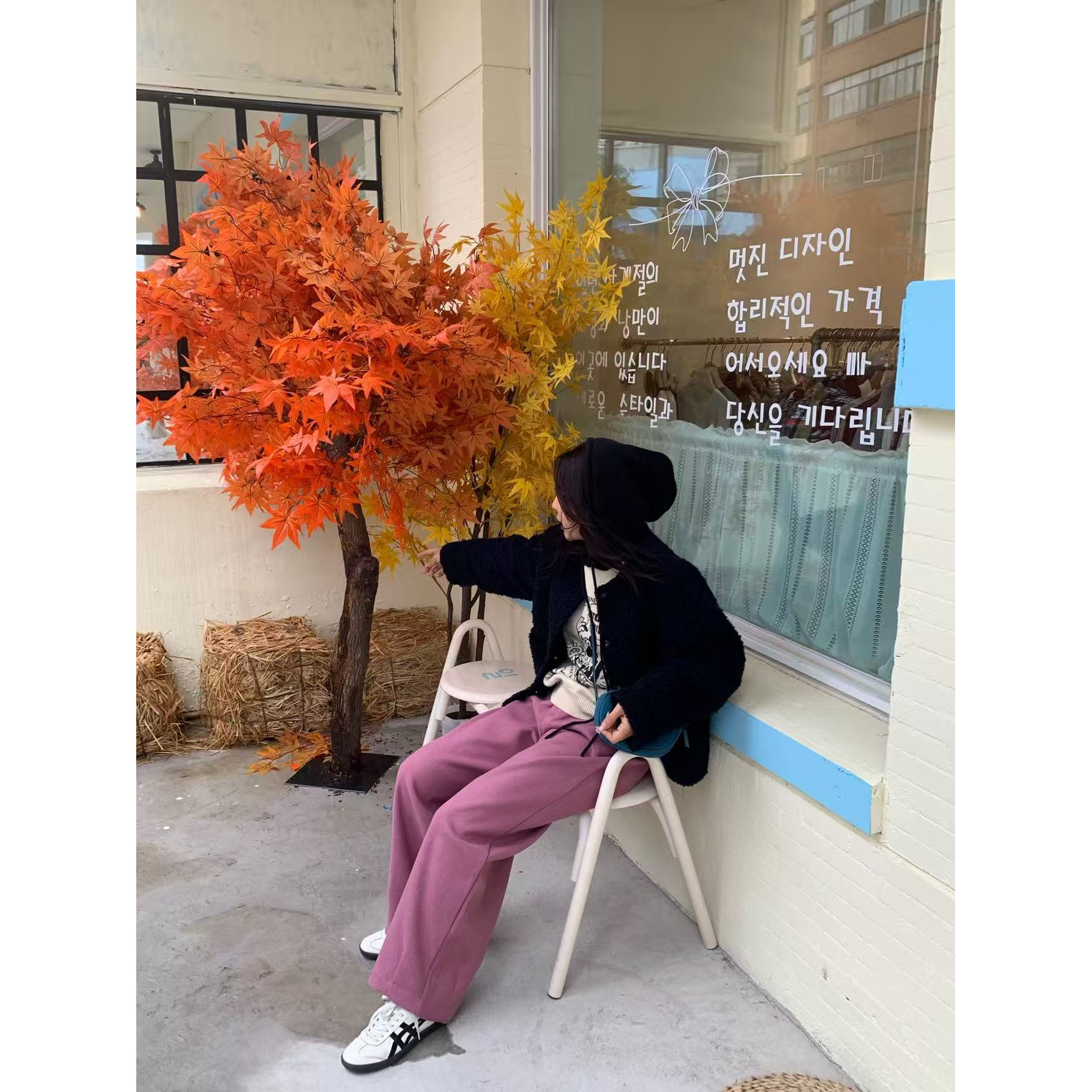 韩代. Deep深蓝 真毛托卡外套L25092611