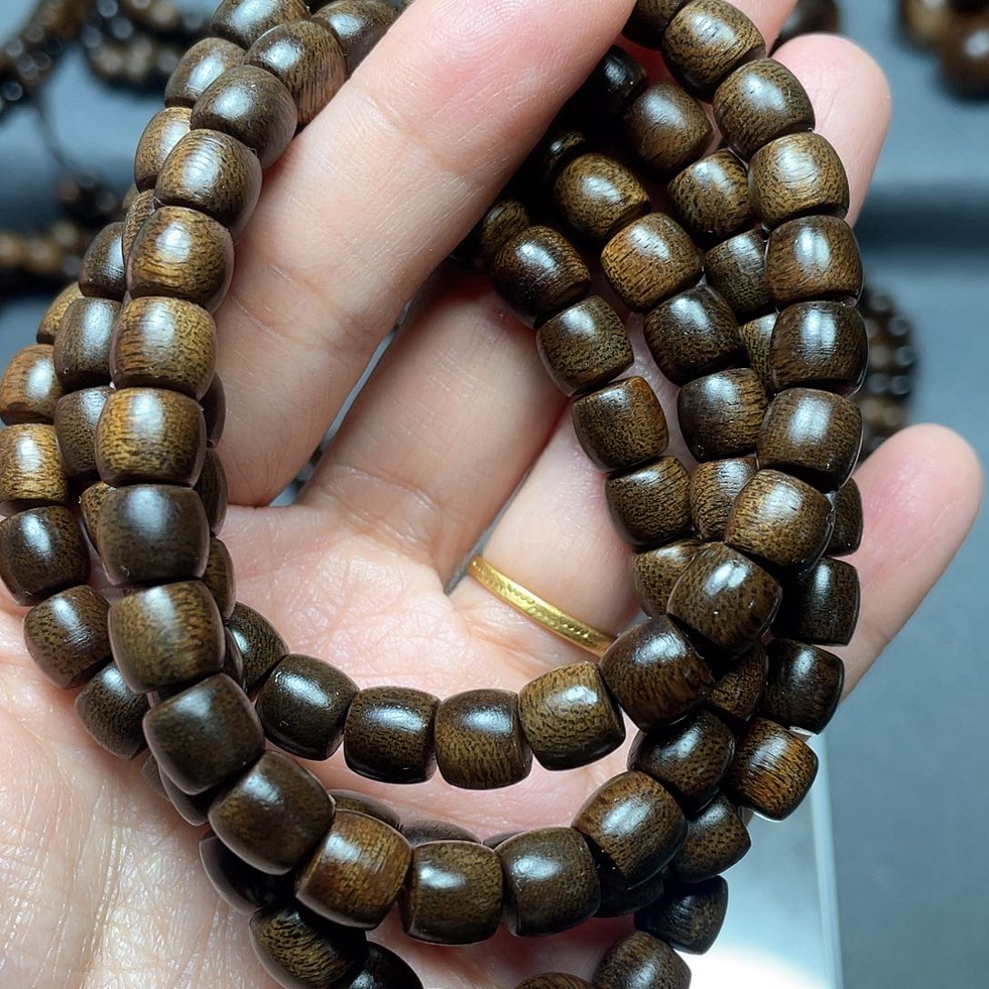 沉香手串芽庄白棋0.7