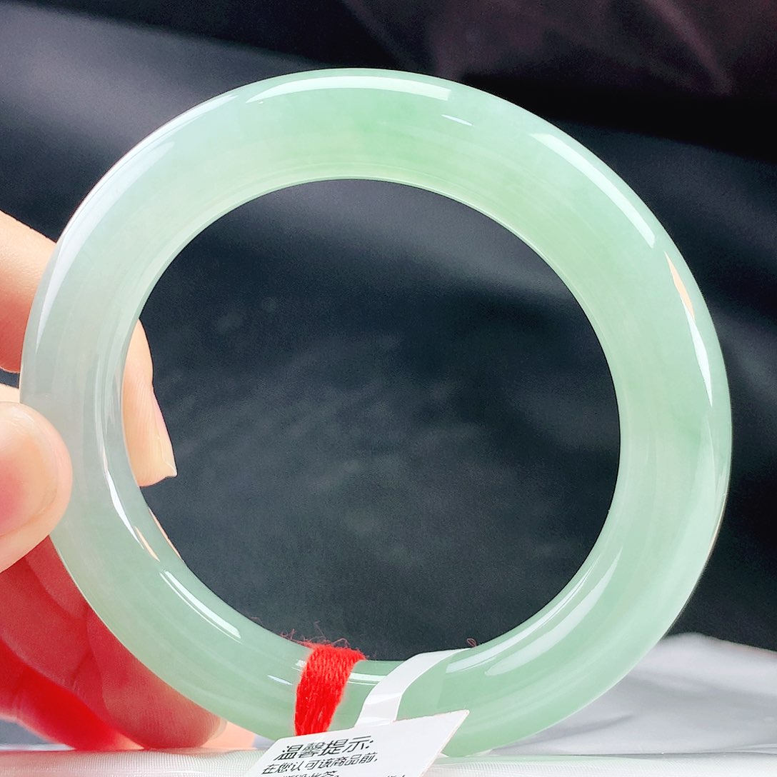 未镶嵌手镯翡翠57胖