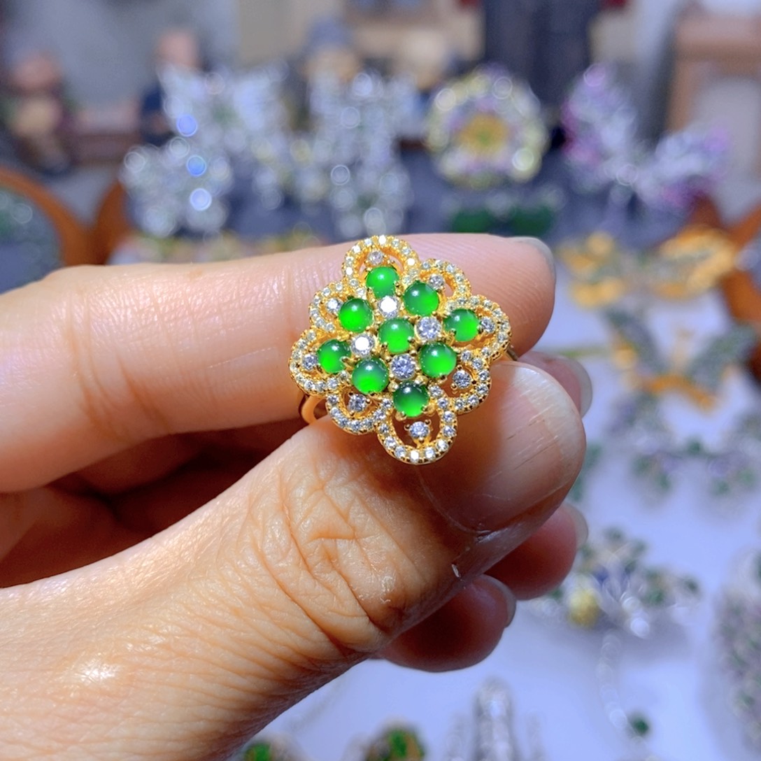 翡翠耳钉银S925镶嵌天然翡翠