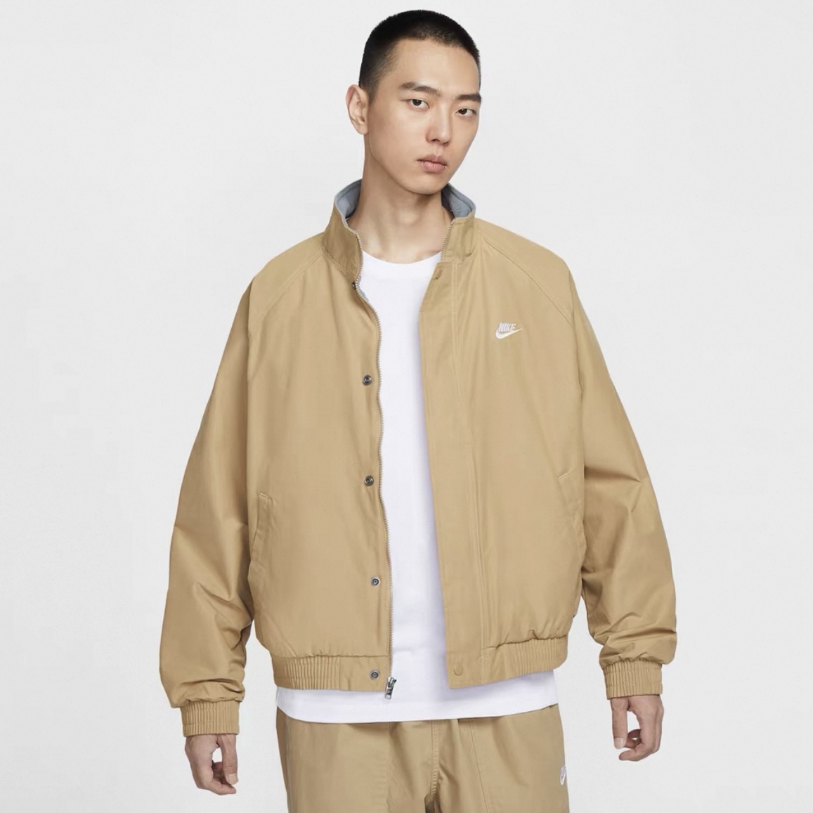 【官方授权】NIKE/耐克男款运动复古摇粒绒卡其色夹克外套FZ0657297