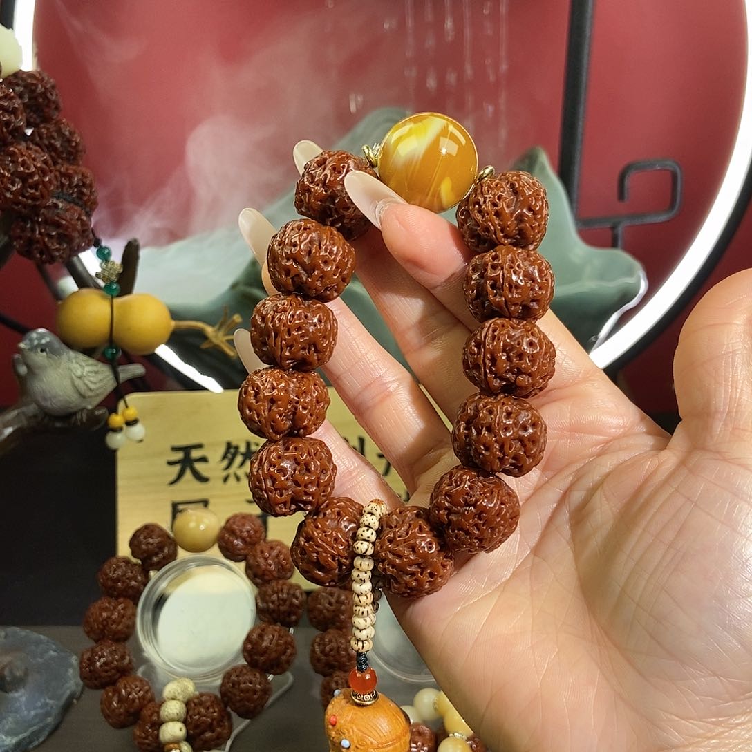 金刚菩提吊坠522。           