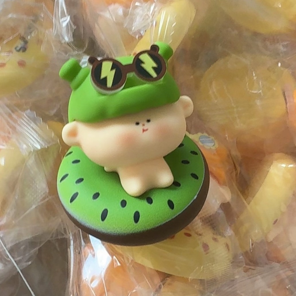 八音兔【镯姐】泳圈派对diy手工小摆件