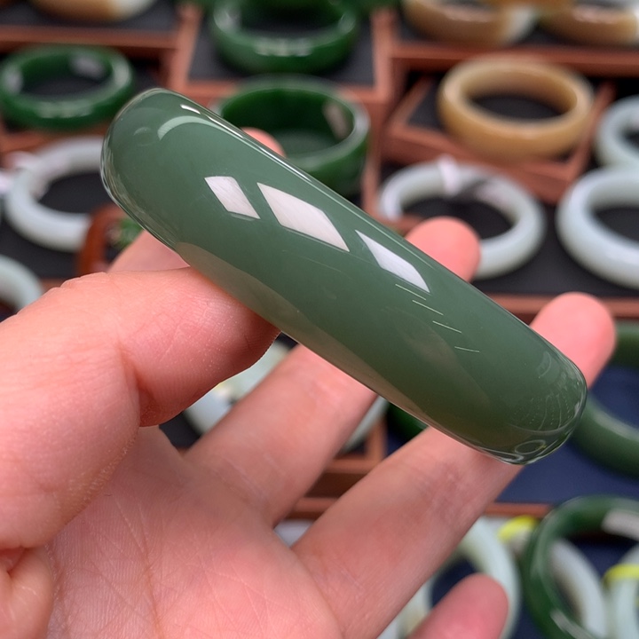 和田玉（碧玉）手镯5758圈口未镶嵌