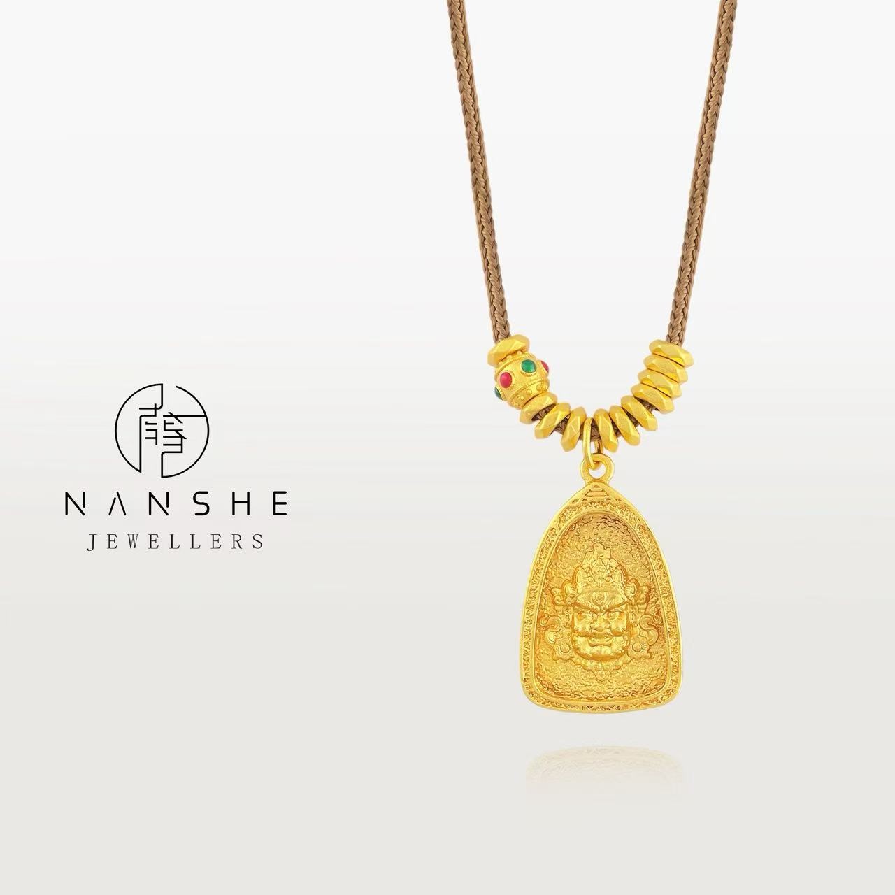 NANSHEN南奢 立体黄财神三角牌吊坠项链 L1631