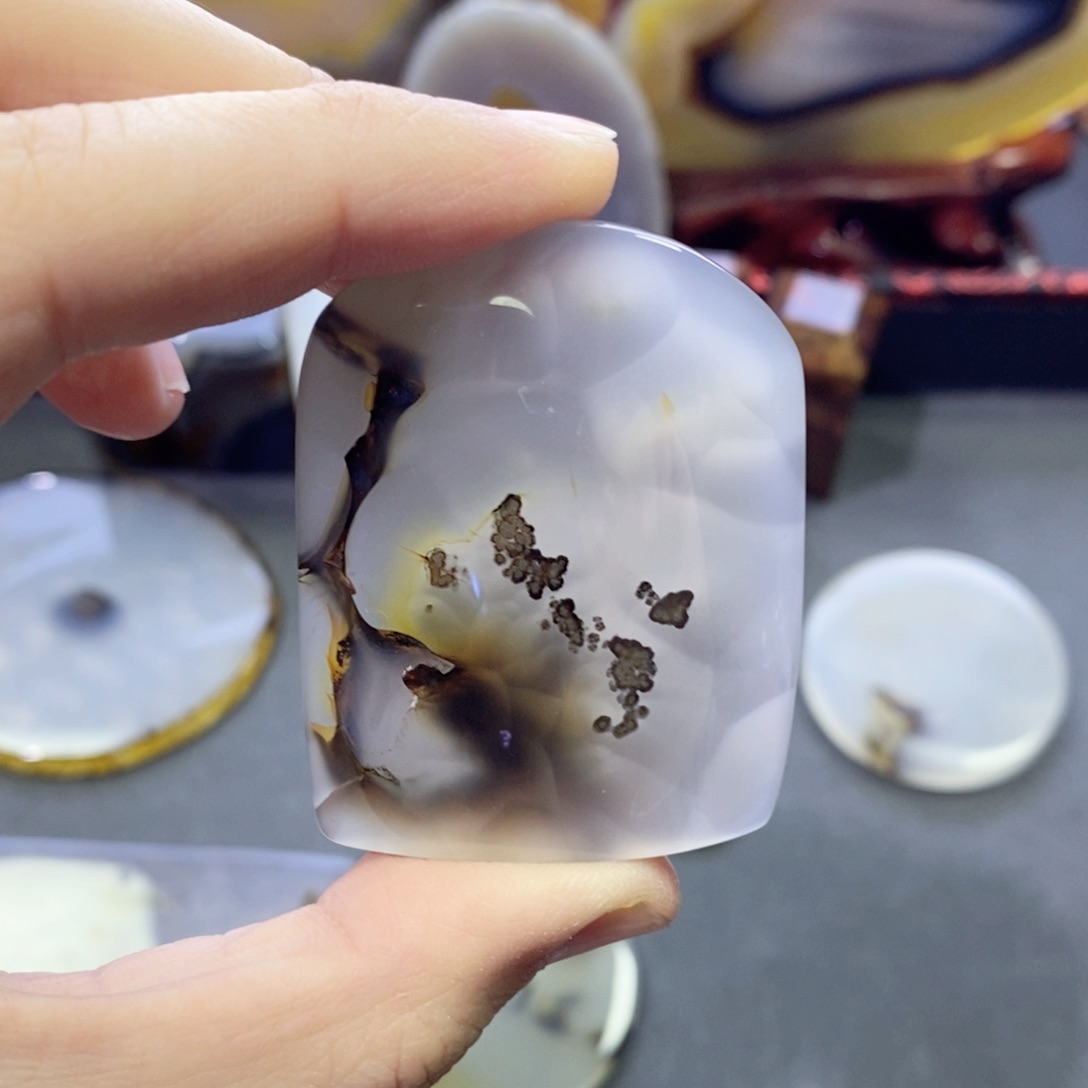 玛瑙/玉髓颈饰未镶嵌编号18微瑕疵