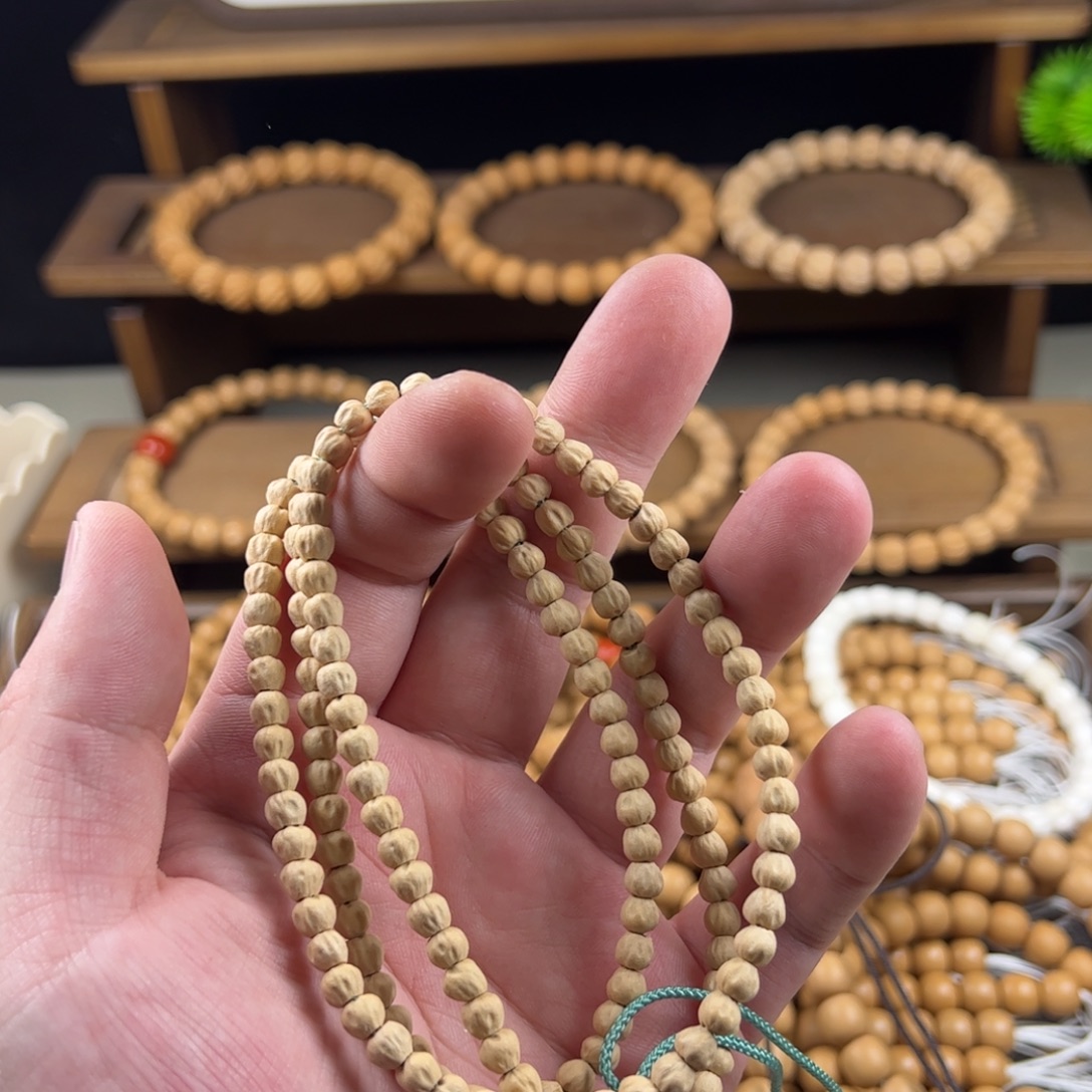 二***四猴头核桃吊坠百香