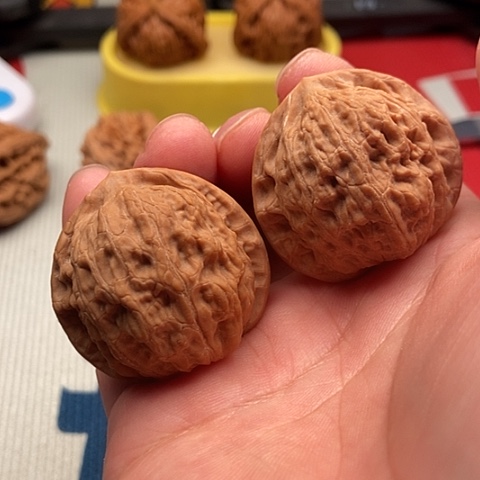 文***哥文玩核桃把件金公子