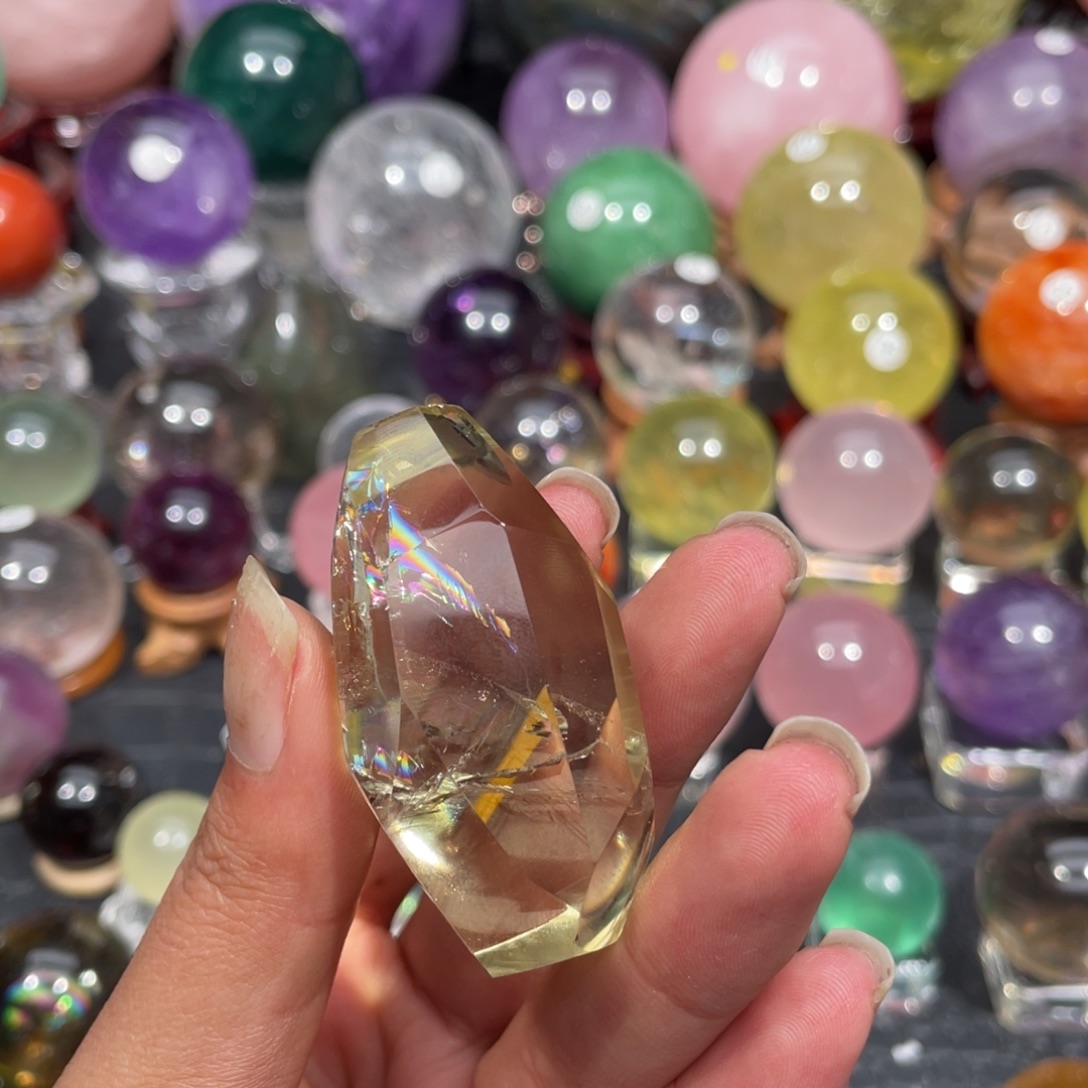 水晶珠宝半成品未镶嵌微瑕