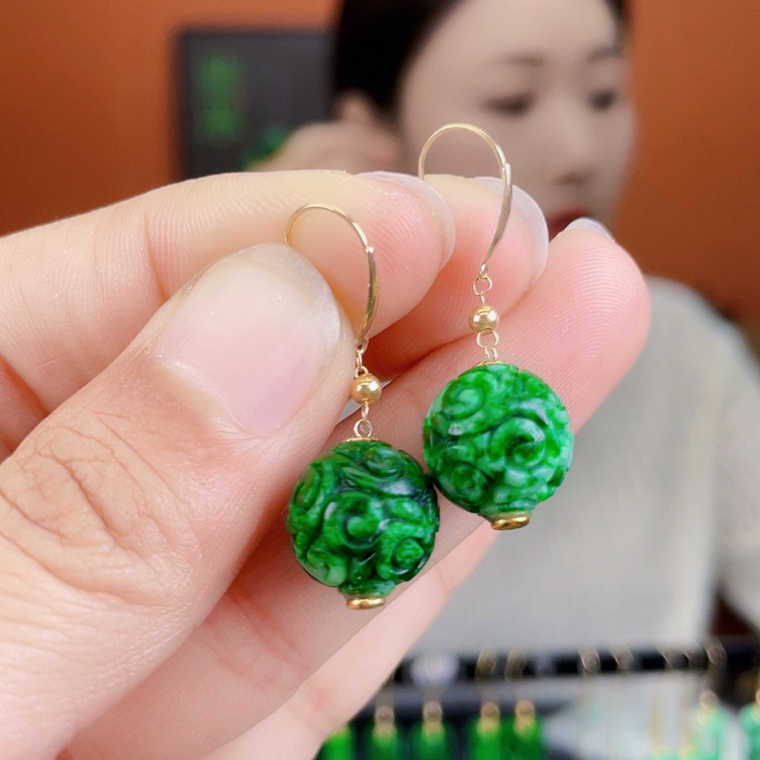 翡翠18K金镶嵌耳饰