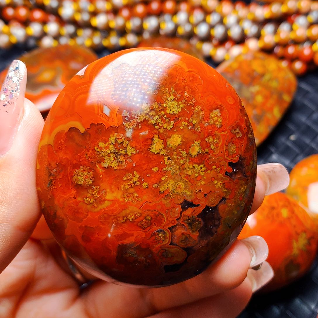 玛瑙/玉髓颈饰未镶嵌黄**?