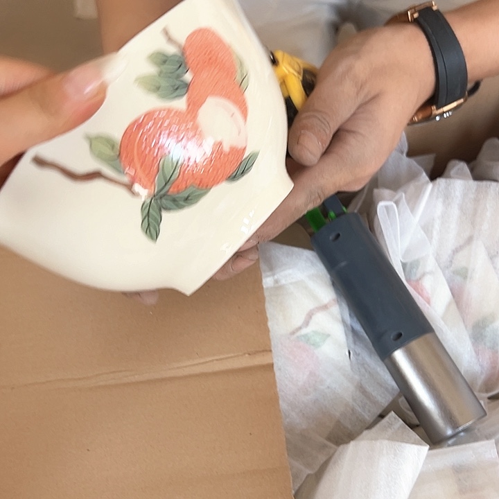 微瑕介意勿拍不退不换  贵妃笑6英寸面碗4支