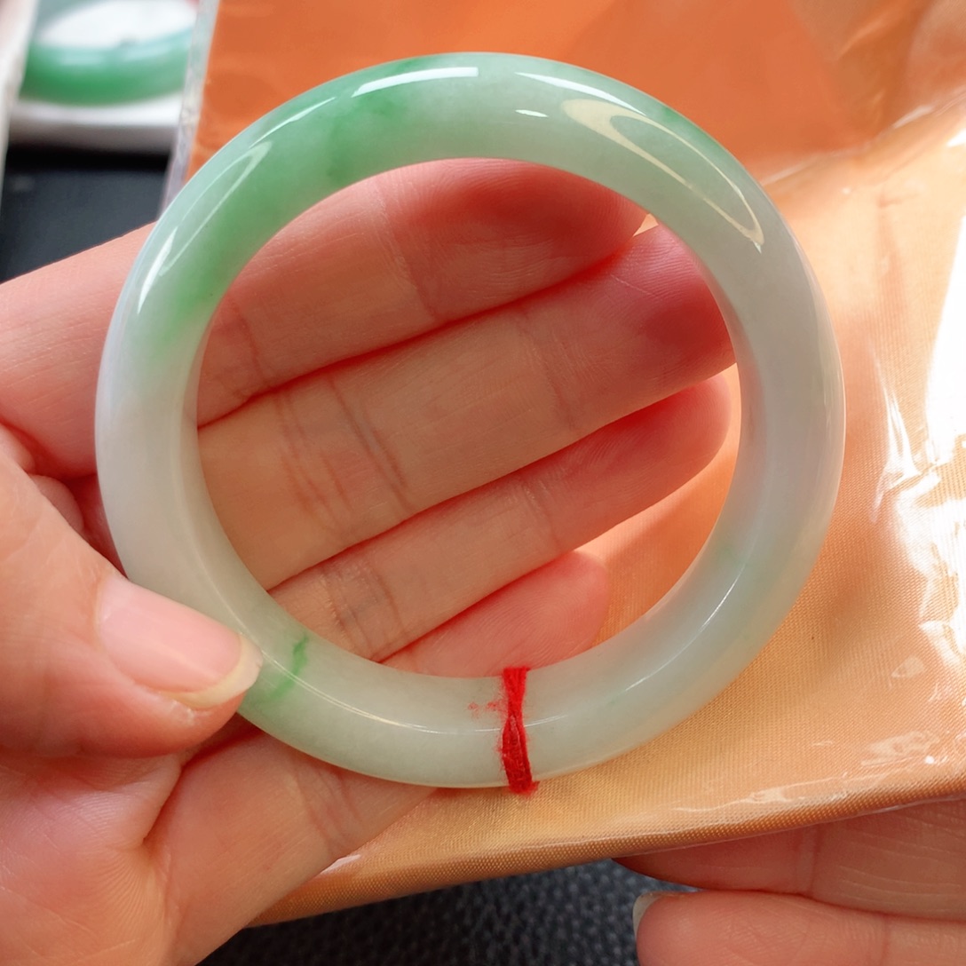 翡翠手镯未镶嵌51正