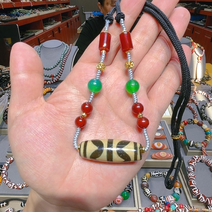 未镶嵌玛瑙/玉髓珠宝奇石