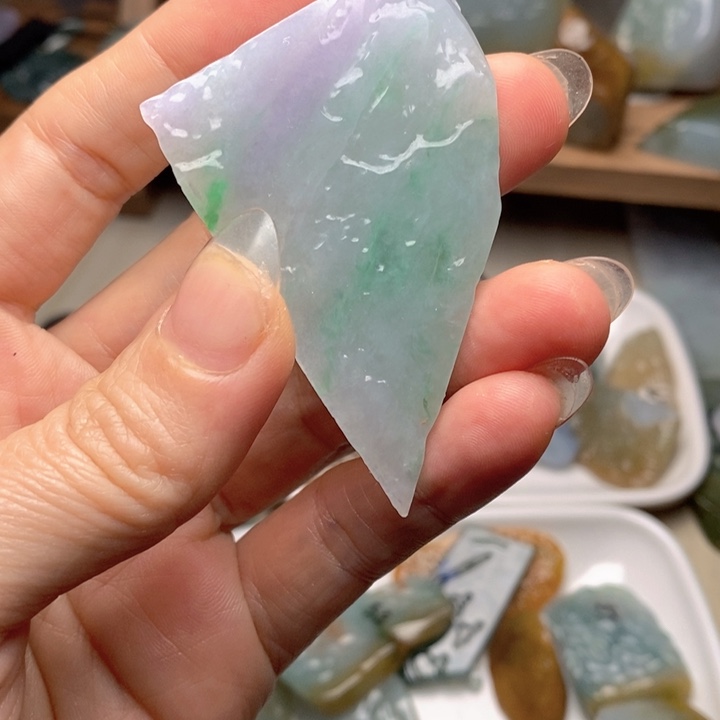 避***塘翡翠未镶嵌颈饰天然