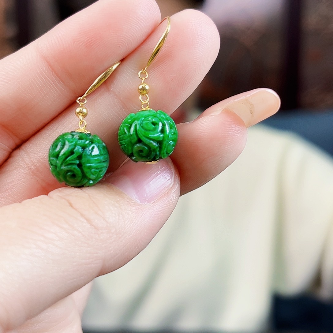 翡翠18K金镶嵌颈饰耳饰多样性