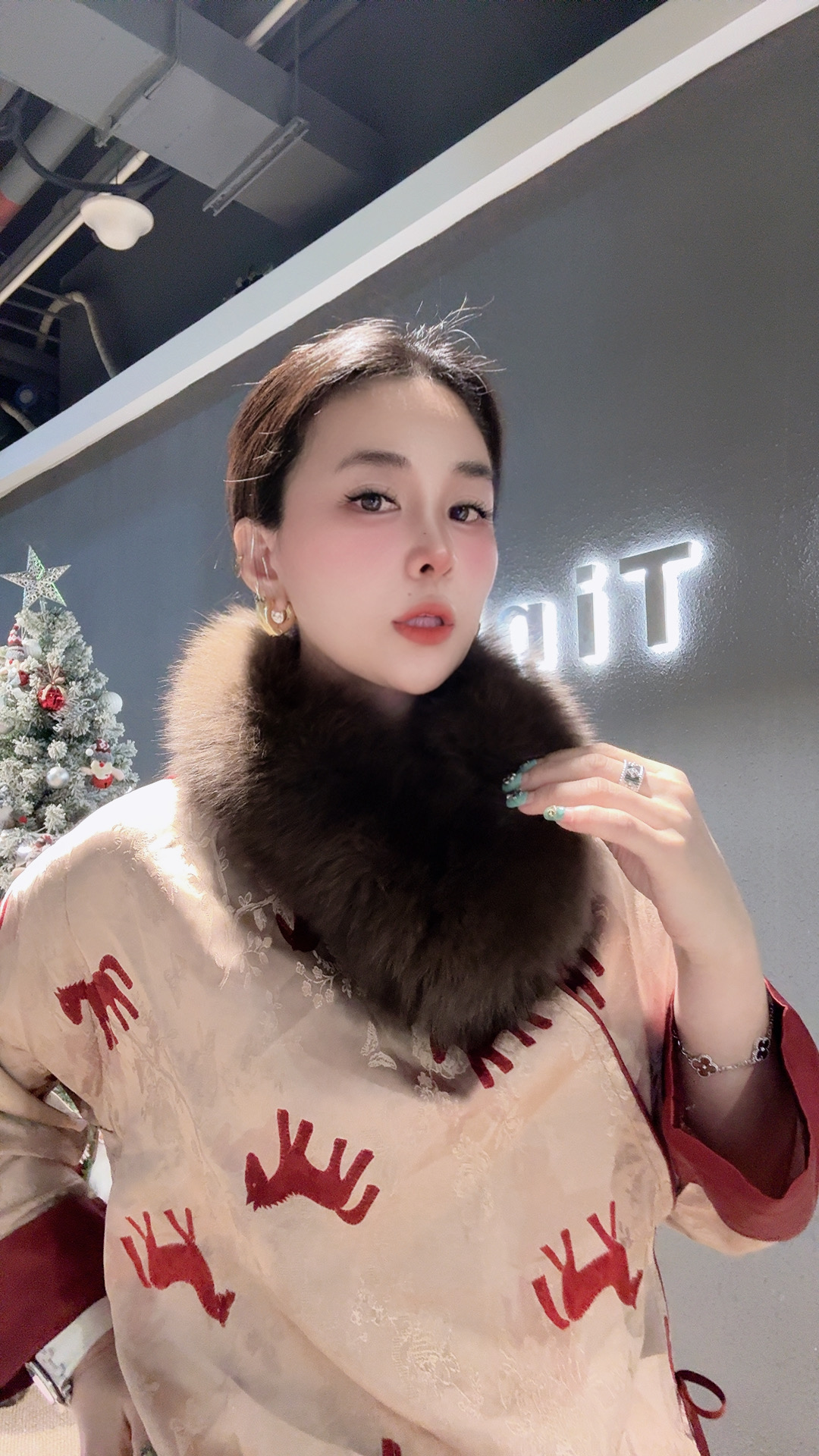 围巾毛领搭配冬季保暖时尚三角形中式国风