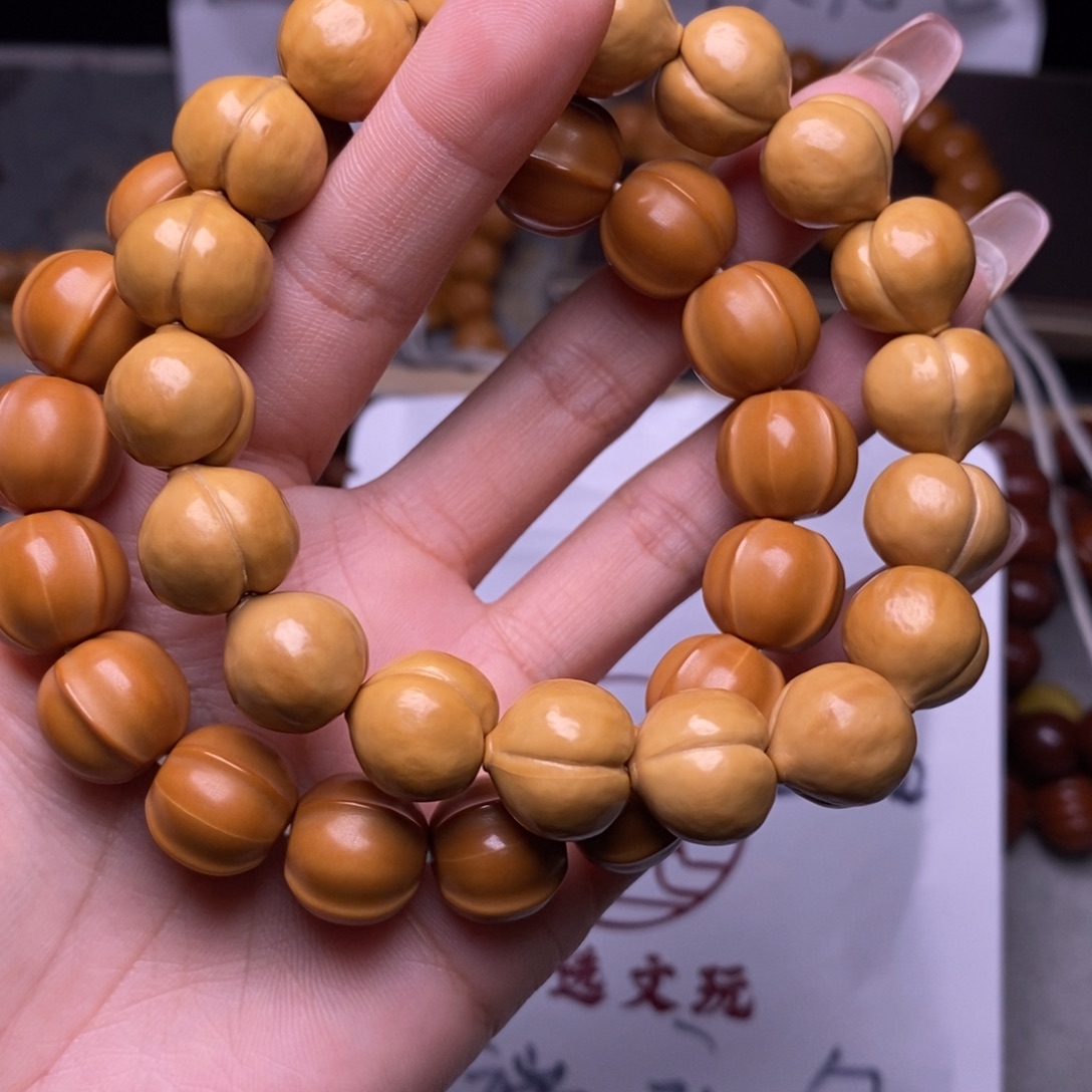 手串文玩核桃屁桃鲨鱼