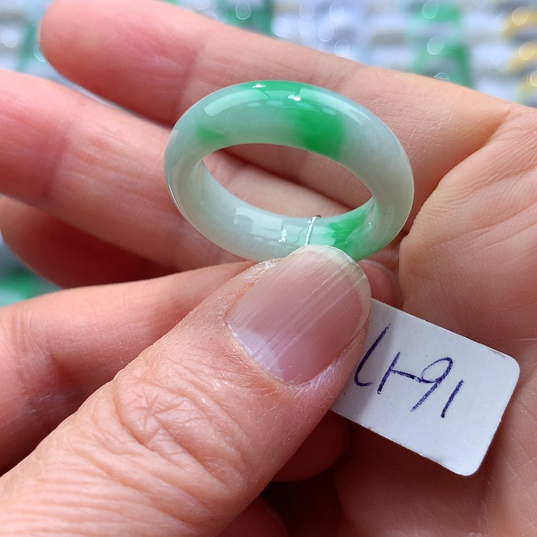 翡翠戒指未镶嵌16-17号