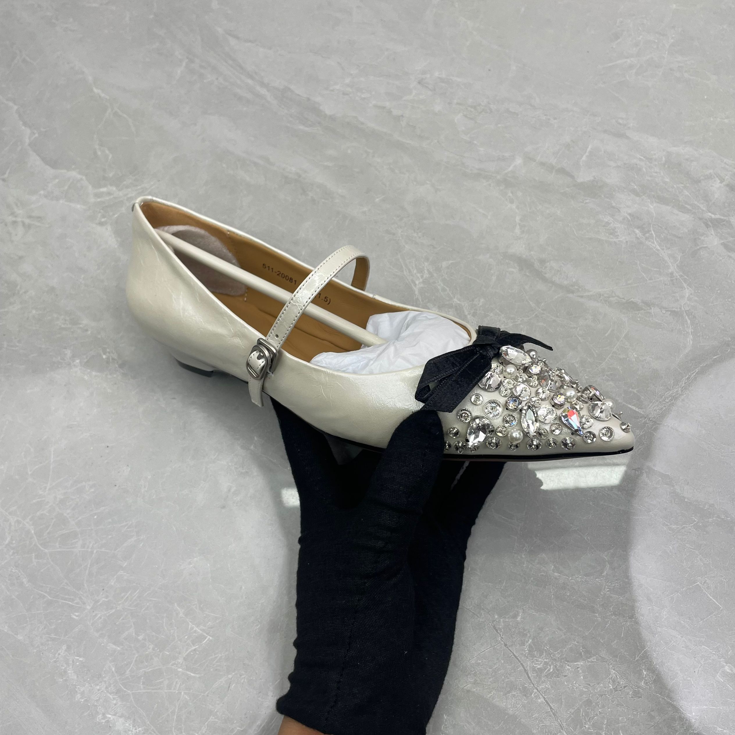 单鞋女(牛皮)511-20081 （孤品）e/c区37/39/38码